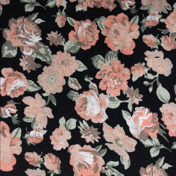 Low cut floral long sleeve - Picture 2 of 2